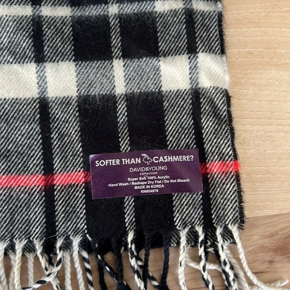 Like new David & Young scarf